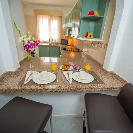 Ona El Marques Aparthotel 4*