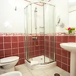 Ona El Marques شقة فندقية 4*