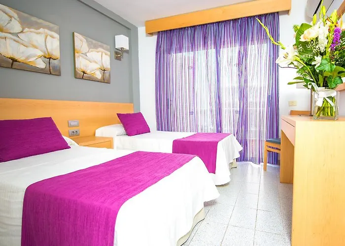 Ona El Marques Aparthotel 4*